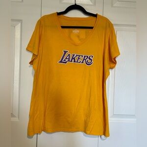Fanatics Womens Gold Los Angeles Lakers #23 James V-Neck T-Shirt- Size 2XL